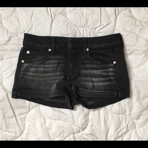 American Eagle Black Denim Shortie Shorts size 8 - Picture 1 of 4